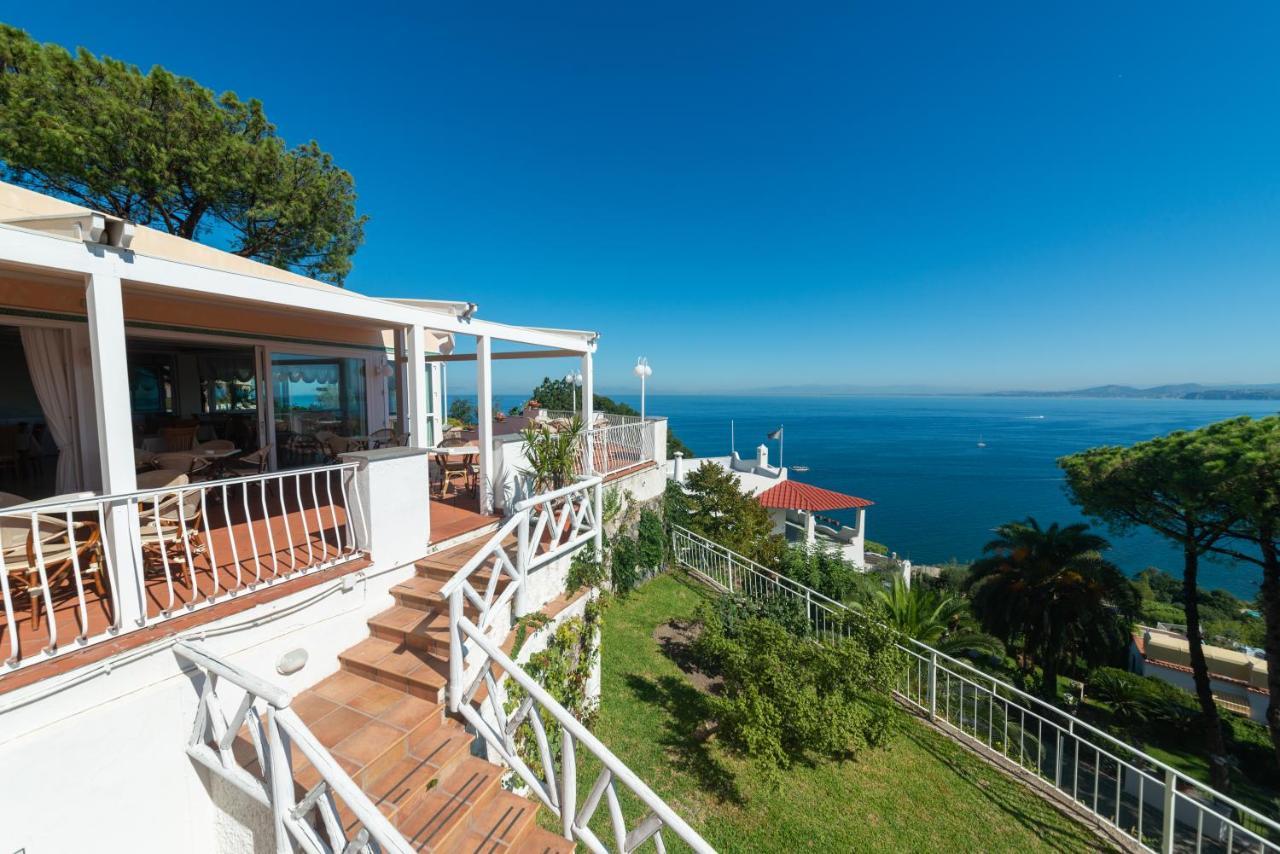 Hotel Villa Ireos Casamicciola Terme Exterior foto